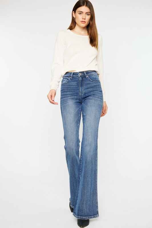 Accentuating curves High Rise Flare Jeans